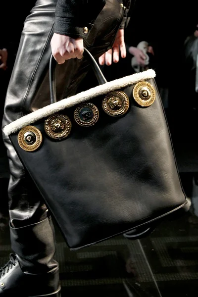 Look 43